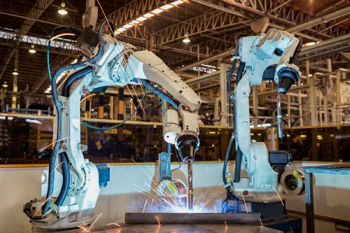 製造業景氣回溫帶動自動化設備需求復甦，當中包括越來越多製造業將更多資源投入到機器人運用。